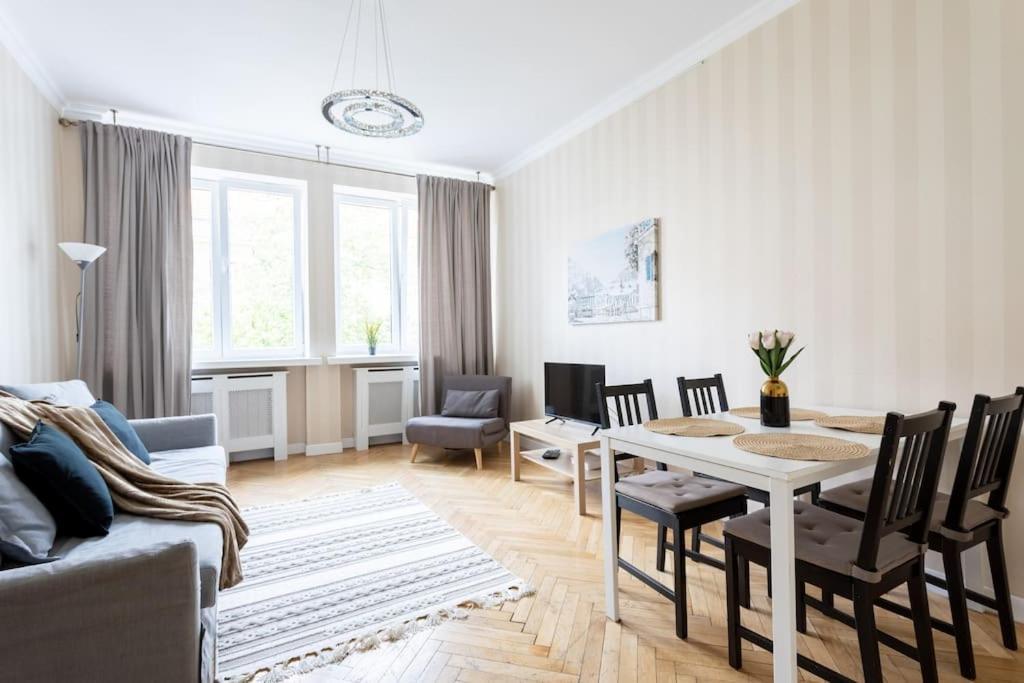 Urban Chic - Two Bedrooms - Center&nowy Swiat * Warszawa